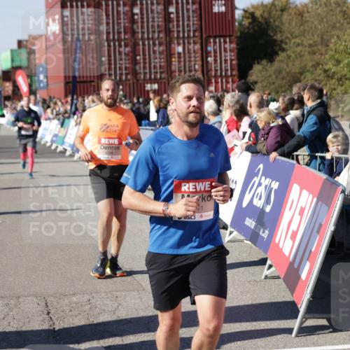 03.10.2025 - Köhlbrandbrückenlauf Jannik Wohlers http://msf.ph/oto/9055691 03.10.2025 13:10:27 Ziel 4147, 4364, 4386, 4429, 4479, 4710, 4711, 4774, 5383, 5689, 5738, 5889, 6024, 6177, 6294, 6587, 6779, 6781, 6782 meine-sportfotos.de