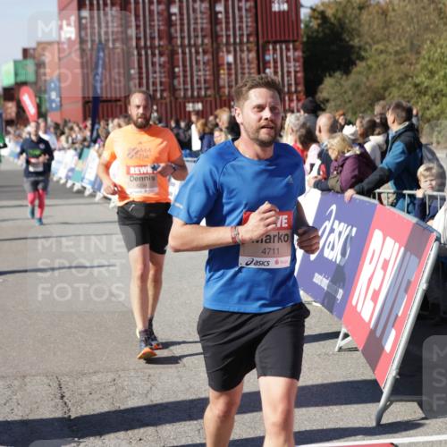 03.10.2025 - Köhlbrandbrückenlauf Jannik Wohlers http://msf.ph/oto/9055697 03.10.2025 13:10:27 Ziel 4147, 4364, 4386, 4429, 4479, 4710, 4711, 4774, 5383, 5689, 5738, 5889, 6024, 6177, 6294, 6587, 6779, 6781, 6782 meine-sportfotos.de
