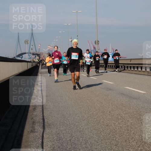 03.10.2025 - Köhlbrandbrückenlauf Fabian Wolf http://msf.ph/oto/9055698 03.10.2025 10:03:11 Position 3  meine-sportfotos.de
