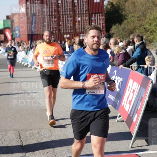 03.10.2025 - Köhlbrandbrückenlauf Jannik Wohlers http://msf.ph/oto/9055702 03.10.2025 13:10:28 Ziel 4147, 4364, 4386, 4429, 4479, 4710, 4711, 4774, 5229, 5383, 5689, 5738, 5889, 6024, 6177, 6294, 6587, 6779, 6781, 6782 meine-sportfotos.de