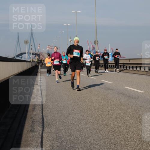 03.10.2025 - Köhlbrandbrückenlauf Fabian Wolf http://msf.ph/oto/9055709 03.10.2025 10:03:11 Position 3  meine-sportfotos.de