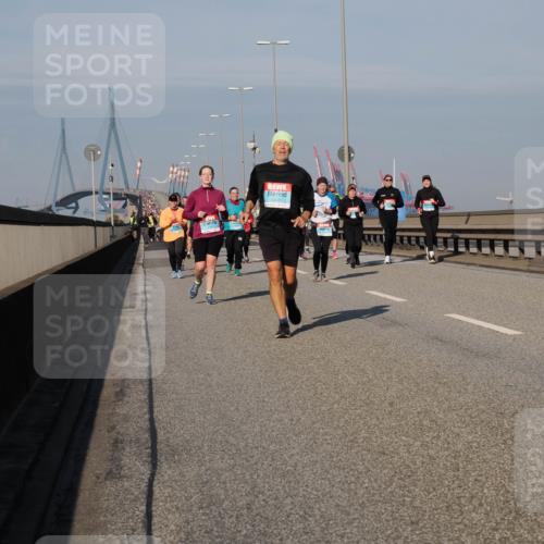 03.10.2025 - Köhlbrandbrückenlauf Fabian Wolf http://msf.ph/oto/9055728 03.10.2025 10:03:11 Position 3  meine-sportfotos.de
