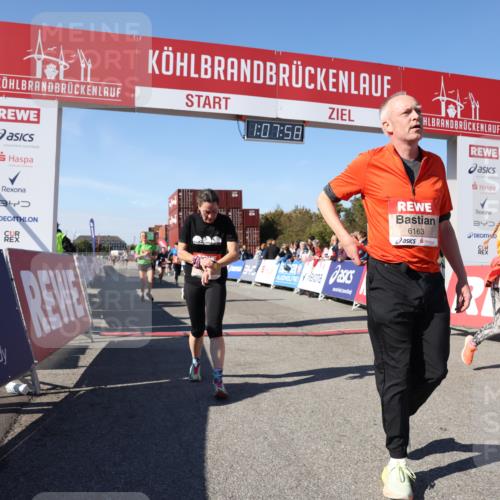 03.10.2025 - Köhlbrandbrückenlauf Lena Gebhardt http://msf.ph/oto/9055749 03.10.2025 13:07:58 Ziel 4184, 4310, 4357, 4382, 4395, 4639, 5959, 5993, 6022, 6120, 6163, 6244, 6285, 6348, 6409, 6651, 6696, 6821 meine-sportfotos.de