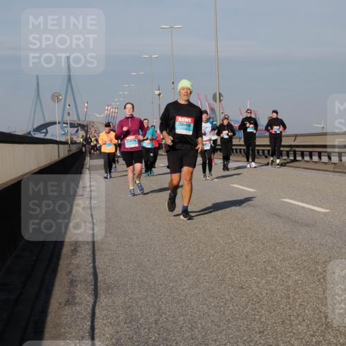 03.10.2025 - Köhlbrandbrückenlauf Fabian Wolf http://msf.ph/oto/9055750 03.10.2025 10:03:12 Position 3 2309 meine-sportfotos.de