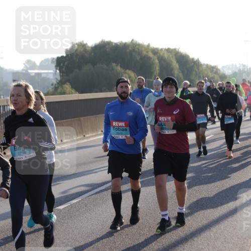 03.10.2025 - Köhlbrandbrückenlauf Jannik Wohlers http://msf.ph/oto/9055765 03.10.2025 09:20:42 Position 3 2724, 2758, 3252, 1348, 2010, 200 meine-sportfotos.de