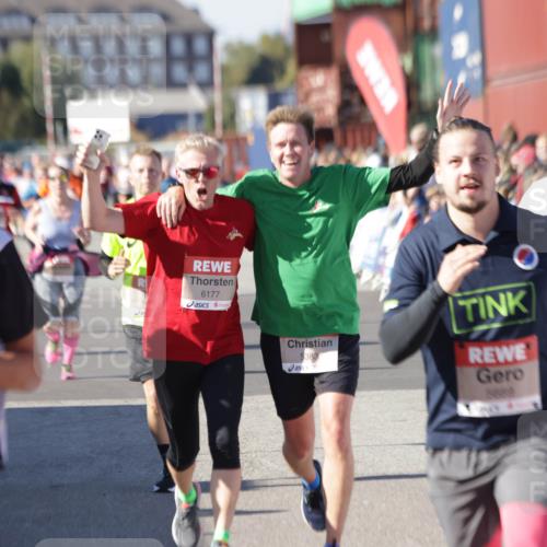 03.10.2025 - Köhlbrandbrückenlauf Jannik Wohlers http://msf.ph/oto/9055793 03.10.2025 13:10:31 Ziel 4386, 4429, 4479, 4710, 4711, 4774, 5229, 5383, 5689, 5738, 5889, 6024, 6177, 6294, 6779, 6781, 6782 meine-sportfotos.de