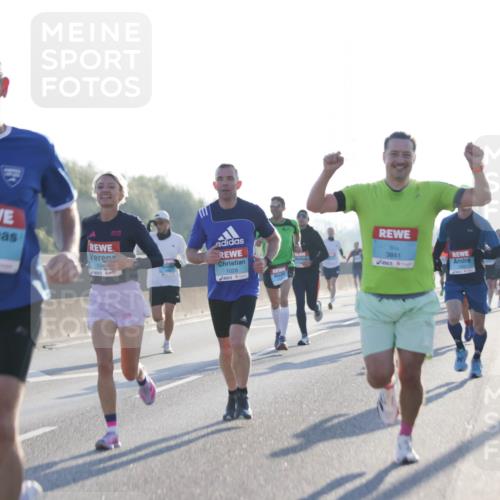 03.10.2025 - Köhlbrandbrückenlauf Jannik Wohlers http://msf.ph/oto/9055796 03.10.2025 09:12:58 Position 3 3078, 1028, 3841 meine-sportfotos.de