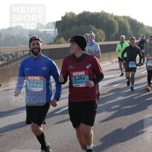 03.10.2025 - Köhlbrandbrückenlauf Jannik Wohlers http://msf.ph/oto/9055800 03.10.2025 09:20:43 Position 3 2010, 11, 2009, 1348 meine-sportfotos.de