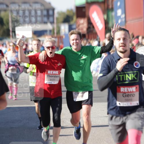 03.10.2025 - Köhlbrandbrückenlauf Jannik Wohlers http://msf.ph/oto/9055802 03.10.2025 13:10:31 Ziel 4386, 4429, 4479, 4710, 4711, 4774, 5229, 5383, 5689, 5738, 5889, 6024, 6177, 6294, 6779, 6781, 6782 meine-sportfotos.de