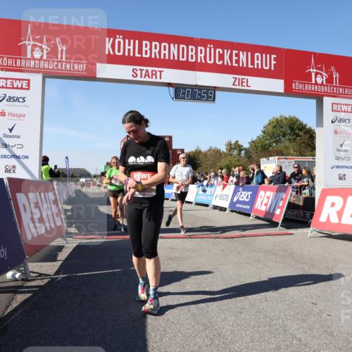 03.10.2025 - Köhlbrandbrückenlauf Lena Gebhardt http://msf.ph/oto/9055806 03.10.2025 13:08:00 Ziel 4184, 4310, 4357, 4395, 4639, 5959, 5993, 6022, 6120, 6163, 6244, 6285, 6348, 6409, 6635, 6651, 6696 meine-sportfotos.de