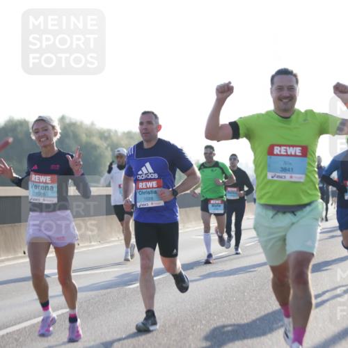 03.10.2025 - Köhlbrandbrückenlauf Jannik Wohlers http://msf.ph/oto/9055827 03.10.2025 09:12:59 Position 3 1086, 1028, 3841 meine-sportfotos.de