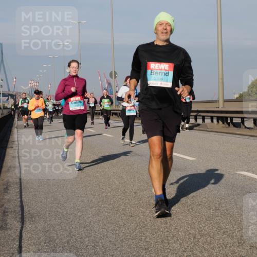 03.10.2025 - Köhlbrandbrückenlauf Fabian Wolf http://msf.ph/oto/9055860 03.10.2025 10:03:14 Position 3 2128, 2309 meine-sportfotos.de
