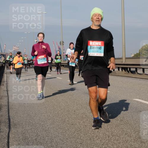 03.10.2025 - Köhlbrandbrückenlauf Fabian Wolf http://msf.ph/oto/9055866 03.10.2025 10:03:14 Position 3 2128, 194, 2309 meine-sportfotos.de
