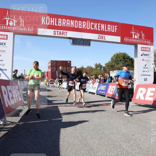 03.10.2025 - Köhlbrandbrückenlauf Lena Gebhardt http://msf.ph/oto/9055867 03.10.2025 13:08:02 Ziel 4107, 4184, 4357, 4395, 4639, 5959, 6022, 6163, 6244, 6348, 6409, 6635, 6696, 6752 meine-sportfotos.de