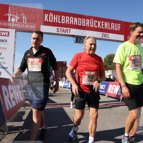 03.10.2025 - Köhlbrandbrückenlauf Lena Gebhardt http://msf.ph/oto/9055878 03.10.2025 13:24:20 Ziel 4286, 4442, 4529, 4555, 4664, 4673, 4698, 4703, 4942, 4943, 5004, 5085, 5107, 5321, 5350, 5432, 5986, 6168, 6169, 6306, 6673, 6701 meine-sportfotos.de