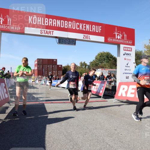 03.10.2025 - Köhlbrandbrückenlauf Lena Gebhardt http://msf.ph/oto/9055918 03.10.2025 13:08:03 Ziel 4107, 4184, 4357, 4395, 4639, 5959, 6022, 6163, 6244, 6348, 6409, 6635, 6696, 6752, 6774 meine-sportfotos.de