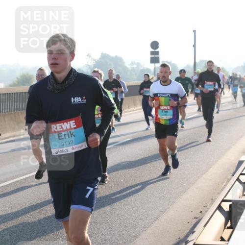03.10.2025 - Köhlbrandbrückenlauf Lena Gebhardt http://msf.ph/oto/9055945 03.10.2025 09:17:14 Position 1 00, 1248, 3143, 110, 7 meine-sportfotos.de