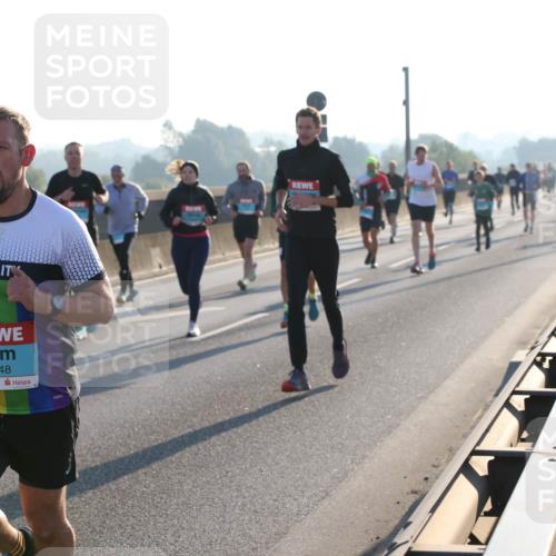 03.10.2025 - Köhlbrandbrückenlauf Lena Gebhardt http://msf.ph/oto/9055992 03.10.2025 09:17:16 Position 1 1248 meine-sportfotos.de