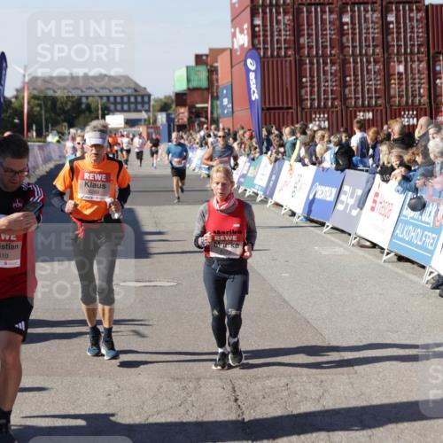 03.10.2025 - Köhlbrandbrückenlauf Jannik Wohlers http://msf.ph/oto/9056038 03.10.2025 13:10:41 Ziel 4081, 4386, 4488, 4514, 5229, 5383, 5410, 5689, 5738, 5753, 5889, 6024, 6177, 6269, 6273, 6779 meine-sportfotos.de