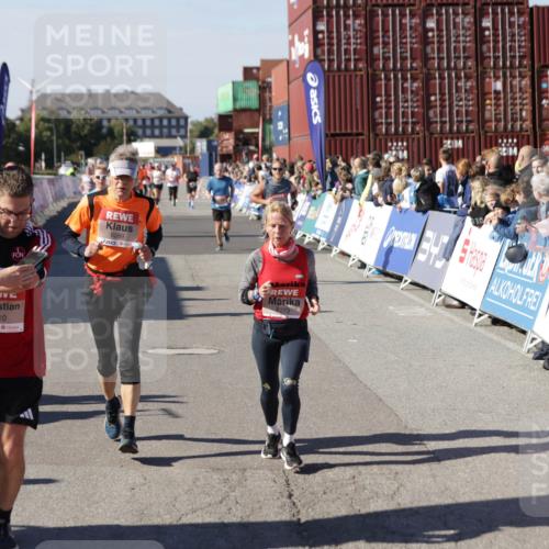 03.10.2025 - Köhlbrandbrückenlauf Jannik Wohlers http://msf.ph/oto/9056041 03.10.2025 13:10:41 Ziel 4081, 4386, 4488, 4514, 5229, 5383, 5410, 5689, 5738, 5753, 5889, 6024, 6177, 6269, 6273, 6779 meine-sportfotos.de