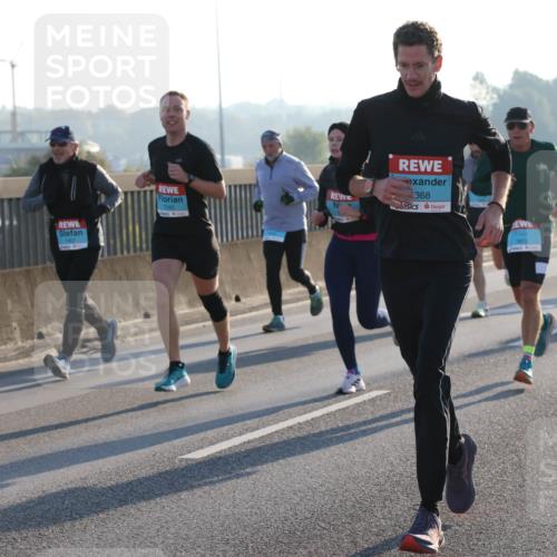 03.10.2025 - Köhlbrandbrückenlauf Lena Gebhardt http://msf.ph/oto/9056047 03.10.2025 09:17:17 Position 1 368, 3812 meine-sportfotos.de