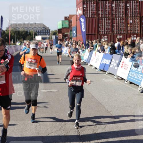 03.10.2025 - Köhlbrandbrückenlauf Jannik Wohlers http://msf.ph/oto/9056056 03.10.2025 13:10:41 Ziel 4081, 4386, 4488, 4514, 5229, 5383, 5410, 5689, 5738, 5753, 5889, 6024, 6177, 6269, 6273, 6779 meine-sportfotos.de
