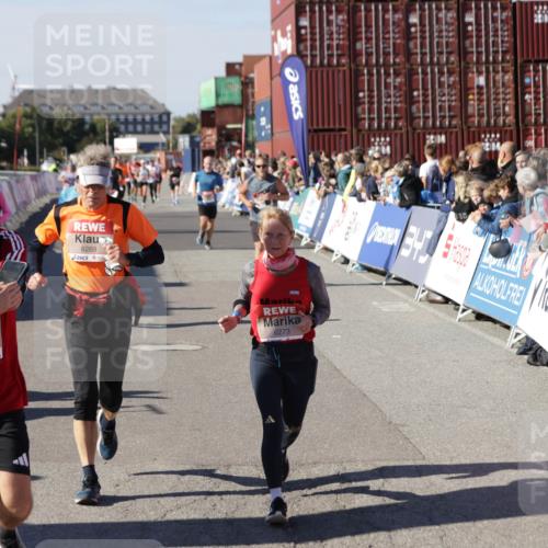 03.10.2025 - Köhlbrandbrückenlauf Jannik Wohlers http://msf.ph/oto/9056076 03.10.2025 13:10:41 Ziel 4081, 4386, 4488, 4514, 5229, 5383, 5410, 5689, 5738, 5753, 5889, 6024, 6177, 6269, 6273, 6779 meine-sportfotos.de