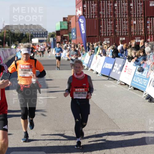 03.10.2025 - Köhlbrandbrückenlauf Jannik Wohlers http://msf.ph/oto/9056080 03.10.2025 13:10:42 Ziel 4081, 4386, 4412, 4488, 4514, 5229, 5383, 5410, 5738, 5753, 5889, 6177, 6269, 6273, 6779 meine-sportfotos.de