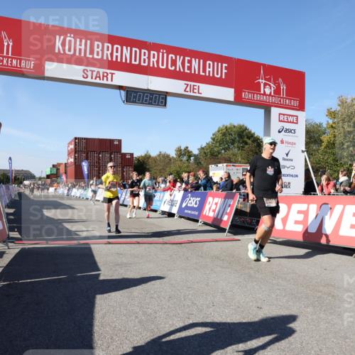 03.10.2025 - Köhlbrandbrückenlauf Lena Gebhardt http://msf.ph/oto/9056089 03.10.2025 13:08:06 Ziel 4107, 4184, 4357, 4395, 4409, 4639, 5959, 6022, 6244, 6348, 6409, 6635, 6752, 6774, 6824 meine-sportfotos.de