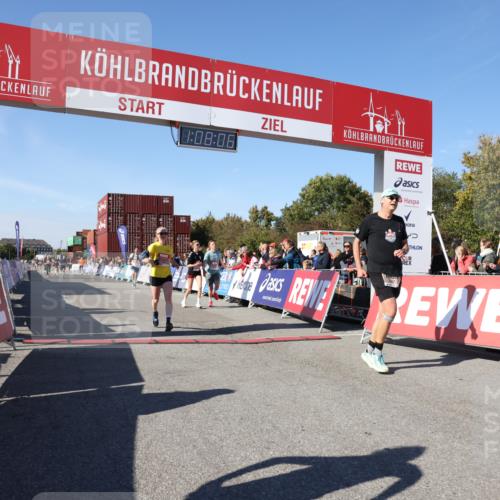 03.10.2025 - Köhlbrandbrückenlauf Lena Gebhardt http://msf.ph/oto/9056106 03.10.2025 13:08:06 Ziel 4107, 4184, 4357, 4395, 4409, 4639, 5959, 6022, 6244, 6348, 6409, 6635, 6752, 6774, 6824 meine-sportfotos.de