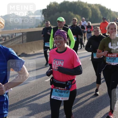03.10.2025 - Köhlbrandbrückenlauf Jannik Wohlers http://msf.ph/oto/9056108 03.10.2025 09:20:49 Position 3 3836, 3108, 1804, 3843 meine-sportfotos.de