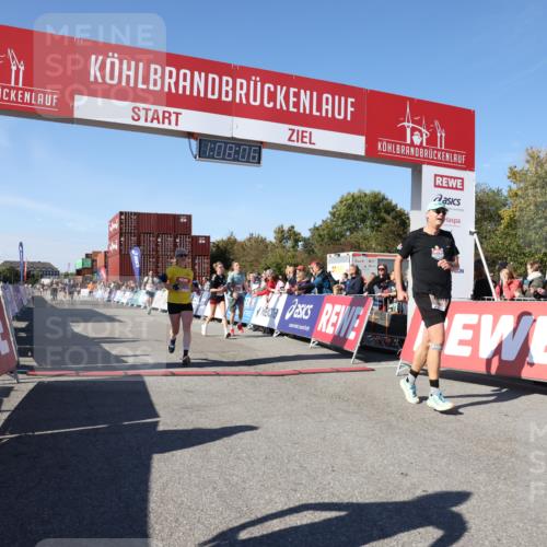 03.10.2025 - Köhlbrandbrückenlauf Lena Gebhardt http://msf.ph/oto/9056112 03.10.2025 13:08:06 Ziel 4107, 4184, 4357, 4395, 4409, 4639, 5959, 6022, 6244, 6348, 6409, 6635, 6752, 6774, 6824 meine-sportfotos.de