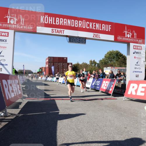 03.10.2025 - Köhlbrandbrückenlauf Lena Gebhardt http://msf.ph/oto/9056124 03.10.2025 13:08:07 Ziel 4107, 4184, 4357, 4395, 4409, 5959, 6022, 6348, 6635, 6752, 6774, 6824 meine-sportfotos.de