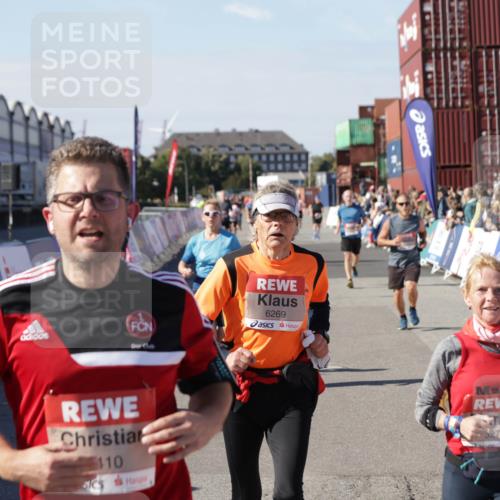 03.10.2025 - Köhlbrandbrückenlauf Jannik Wohlers http://msf.ph/oto/9056134 03.10.2025 13:10:42 Ziel 4081, 4386, 4412, 4488, 4514, 5229, 5383, 5410, 5738, 5753, 5889, 6177, 6269, 6273, 6779 meine-sportfotos.de