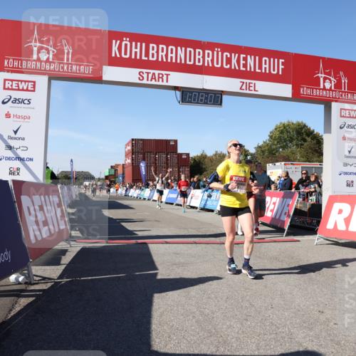 03.10.2025 - Köhlbrandbrückenlauf Lena Gebhardt http://msf.ph/oto/9056163 03.10.2025 13:08:07 Ziel 4107, 4184, 4357, 4395, 4409, 5959, 6022, 6348, 6635, 6752, 6774, 6824 meine-sportfotos.de