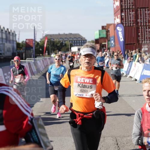 03.10.2025 - Köhlbrandbrückenlauf Jannik Wohlers http://msf.ph/oto/9056170 03.10.2025 13:10:43 Ziel 4081, 4386, 4412, 4488, 4514, 5229, 5383, 5410, 5738, 5753, 5889, 6177, 6269, 6273, 6779 meine-sportfotos.de
