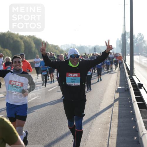 03.10.2025 - Köhlbrandbrückenlauf Jannik Wohlers http://msf.ph/oto/9056173 03.10.2025 09:20:50 Position 3 1820, 3843 meine-sportfotos.de