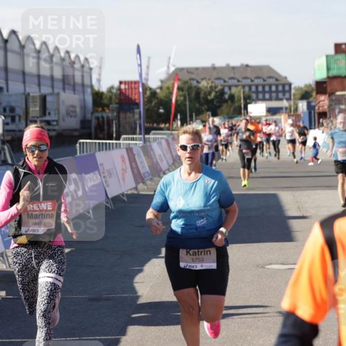 03.10.2025 - Köhlbrandbrückenlauf Jannik Wohlers http://msf.ph/oto/9056199 03.10.2025 13:10:44 Ziel 4081, 4412, 4488, 4514, 5229, 5410, 5753, 6269, 6273 meine-sportfotos.de
