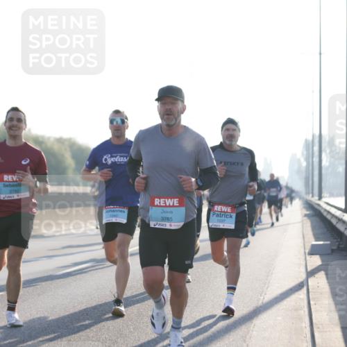 03.10.2025 - Köhlbrandbrückenlauf Jannik Wohlers http://msf.ph/oto/9056218 03.10.2025 09:13:06 Position 3 1016, 2792, 1040, 3785, 1037 meine-sportfotos.de