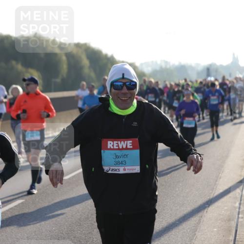 03.10.2025 - Köhlbrandbrückenlauf Jannik Wohlers http://msf.ph/oto/9056224 03.10.2025 09:20:51 Position 3 1820, 3843 meine-sportfotos.de