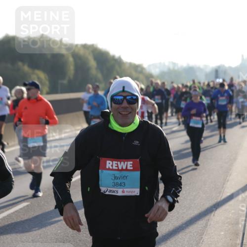 03.10.2025 - Köhlbrandbrückenlauf Jannik Wohlers http://msf.ph/oto/9056229 03.10.2025 09:20:51 Position 3 1820, 3843 meine-sportfotos.de