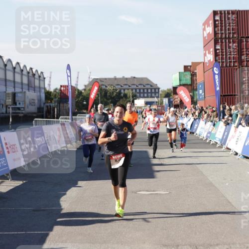 03.10.2025 - Köhlbrandbrückenlauf Jannik Wohlers http://msf.ph/oto/9056238 03.10.2025 13:10:50 Ziel 4081, 4352, 4401, 4412, 4488, 4689, 4862, 5410, 5753, 5791, 6269, 6273, 6274 meine-sportfotos.de