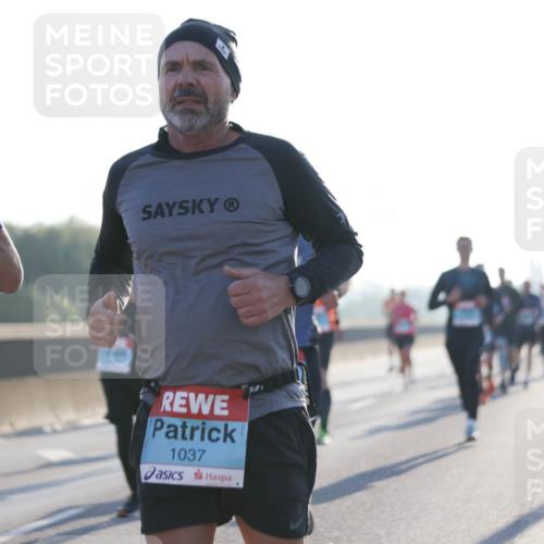 03.10.2025 - Köhlbrandbrückenlauf Jannik Wohlers http://msf.ph/oto/9056268 03.10.2025 09:13:08 Position 3 1037 meine-sportfotos.de