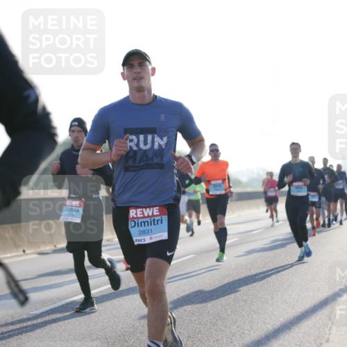 03.10.2025 - Köhlbrandbrückenlauf Jannik Wohlers http://msf.ph/oto/9056282 03.10.2025 09:13:09 Position 3 2024, 2831 meine-sportfotos.de