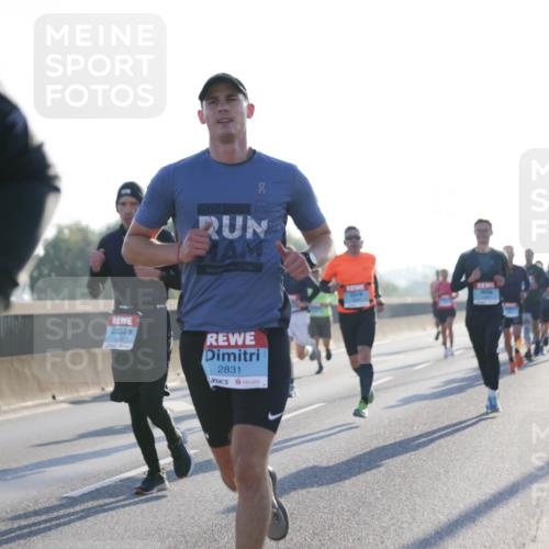 03.10.2025 - Köhlbrandbrückenlauf Jannik Wohlers http://msf.ph/oto/9056290 03.10.2025 09:13:09 Position 3 2024, 2831 meine-sportfotos.de