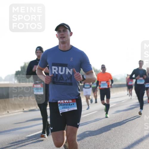 03.10.2025 - Köhlbrandbrückenlauf Jannik Wohlers http://msf.ph/oto/9056303 03.10.2025 09:13:09 Position 3 2024, 2831 meine-sportfotos.de