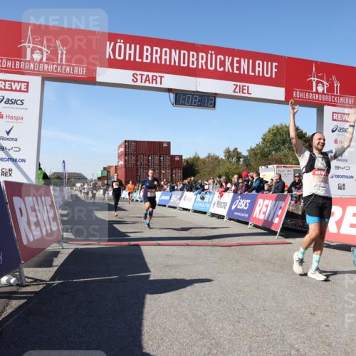 03.10.2025 - Köhlbrandbrückenlauf Lena Gebhardt http://msf.ph/oto/9056305 03.10.2025 13:08:13 Ziel 4107, 4307, 4357, 4409, 4768, 5243, 5994, 6635, 6752, 6774, 6824 meine-sportfotos.de