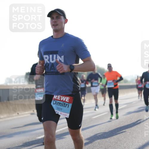 03.10.2025 - Köhlbrandbrückenlauf Jannik Wohlers http://msf.ph/oto/9056314 03.10.2025 09:13:09 Position 3 2024, 2831 meine-sportfotos.de