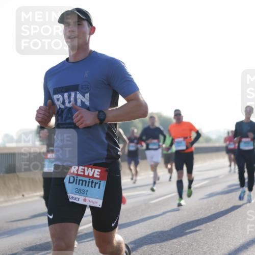 03.10.2025 - Köhlbrandbrückenlauf Jannik Wohlers http://msf.ph/oto/9056317 03.10.2025 09:13:09 Position 3 2024, 2831 meine-sportfotos.de