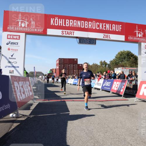 03.10.2025 - Köhlbrandbrückenlauf Lena Gebhardt http://msf.ph/oto/9056345 03.10.2025 13:08:14 Ziel 4107, 4307, 4357, 4409, 4768, 5243, 5804, 5994, 6635, 6752, 6774, 6824 meine-sportfotos.de